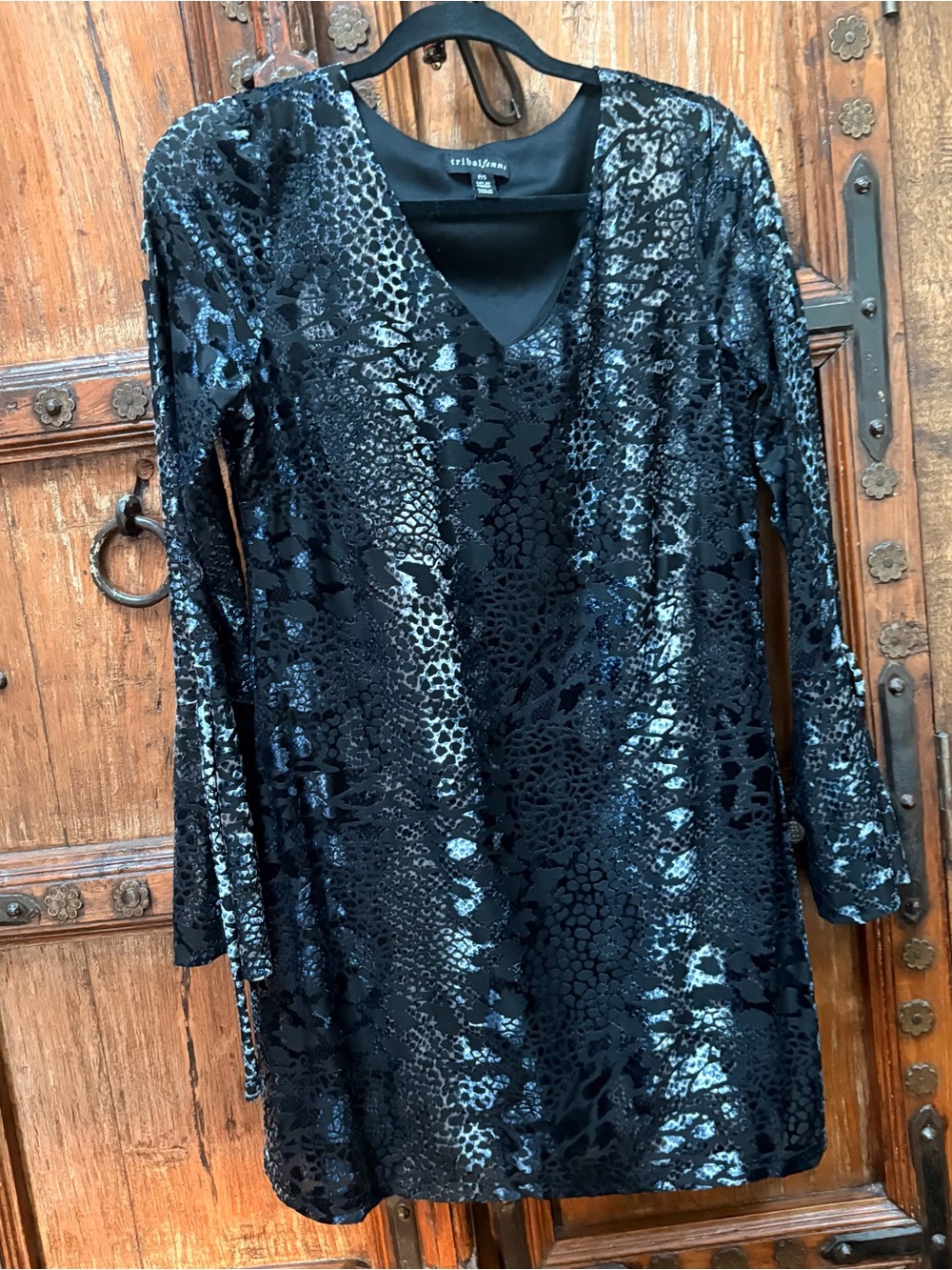 Tribal Femme Black Metallic Snake Print V-Neck Dress Sz PS Petite Small EUC